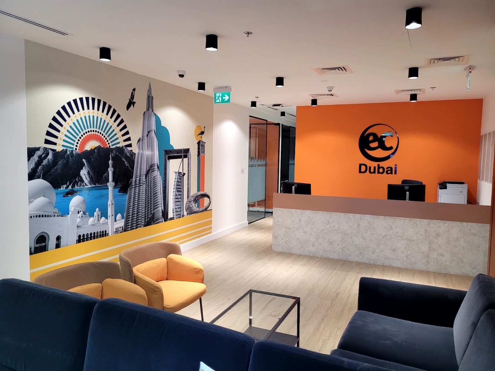 معهد إي سي لتعليم اللغة